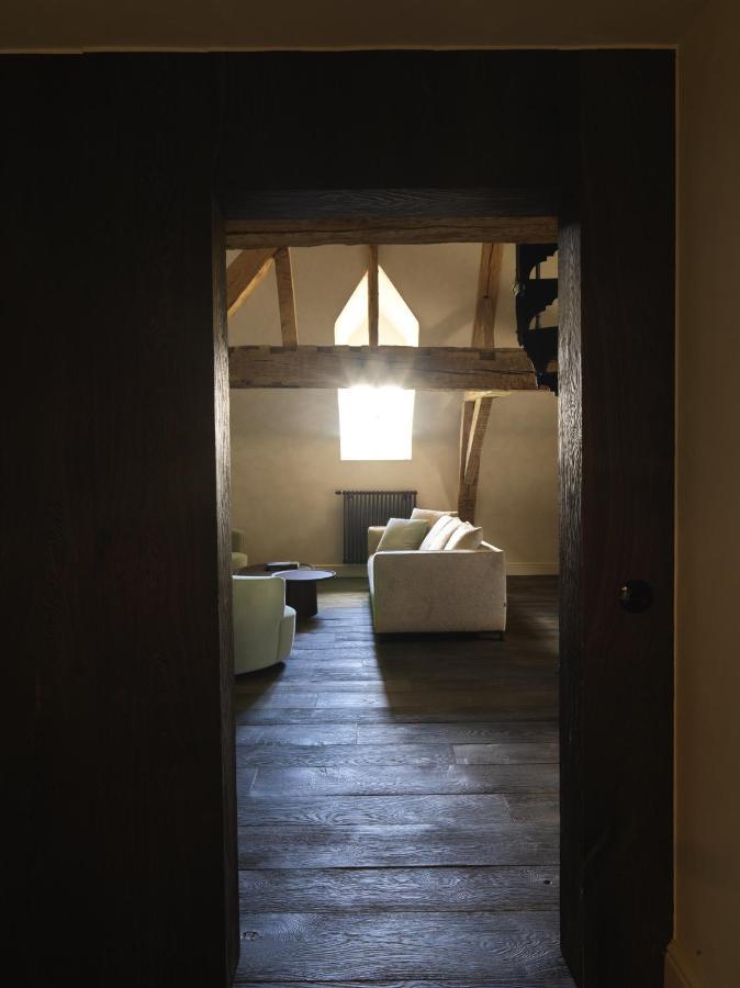 Le Chateau De Mirwart 外观 照片