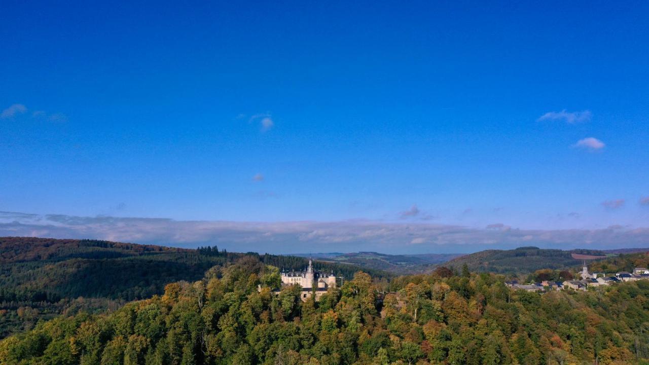 Le Chateau De Mirwart 外观 照片