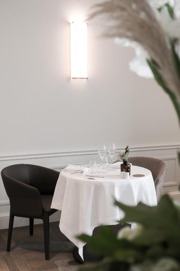 Le Chateau De Mirwart 外观 照片